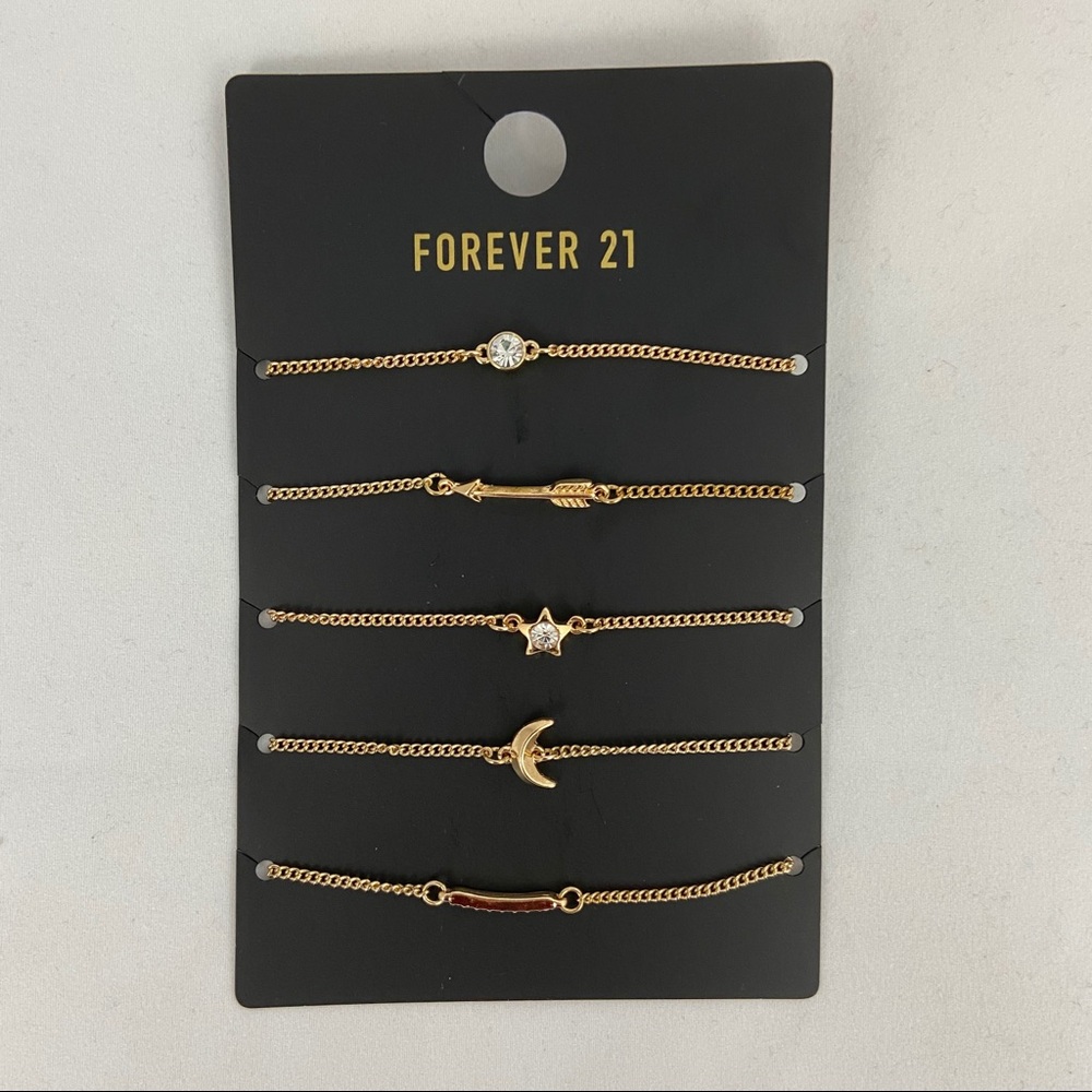 🍀Forever 21 Gold Color Chain Bracelet Set